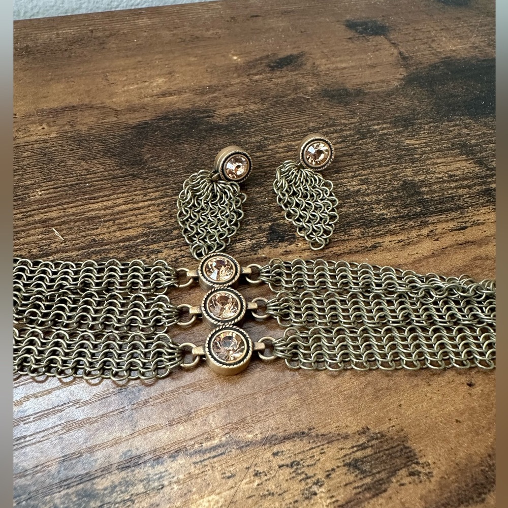 Gorgeous chain link gold jewel bracelet and earrings set